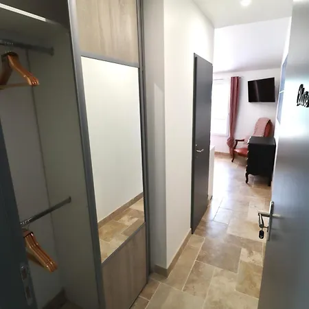 ベッド・アンド・ブレックファスト D'hotes Au Mas De Cadoule