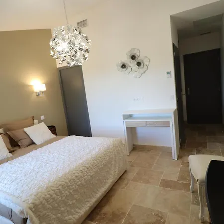 D'hotes Au Mas De Cadoule 4*
